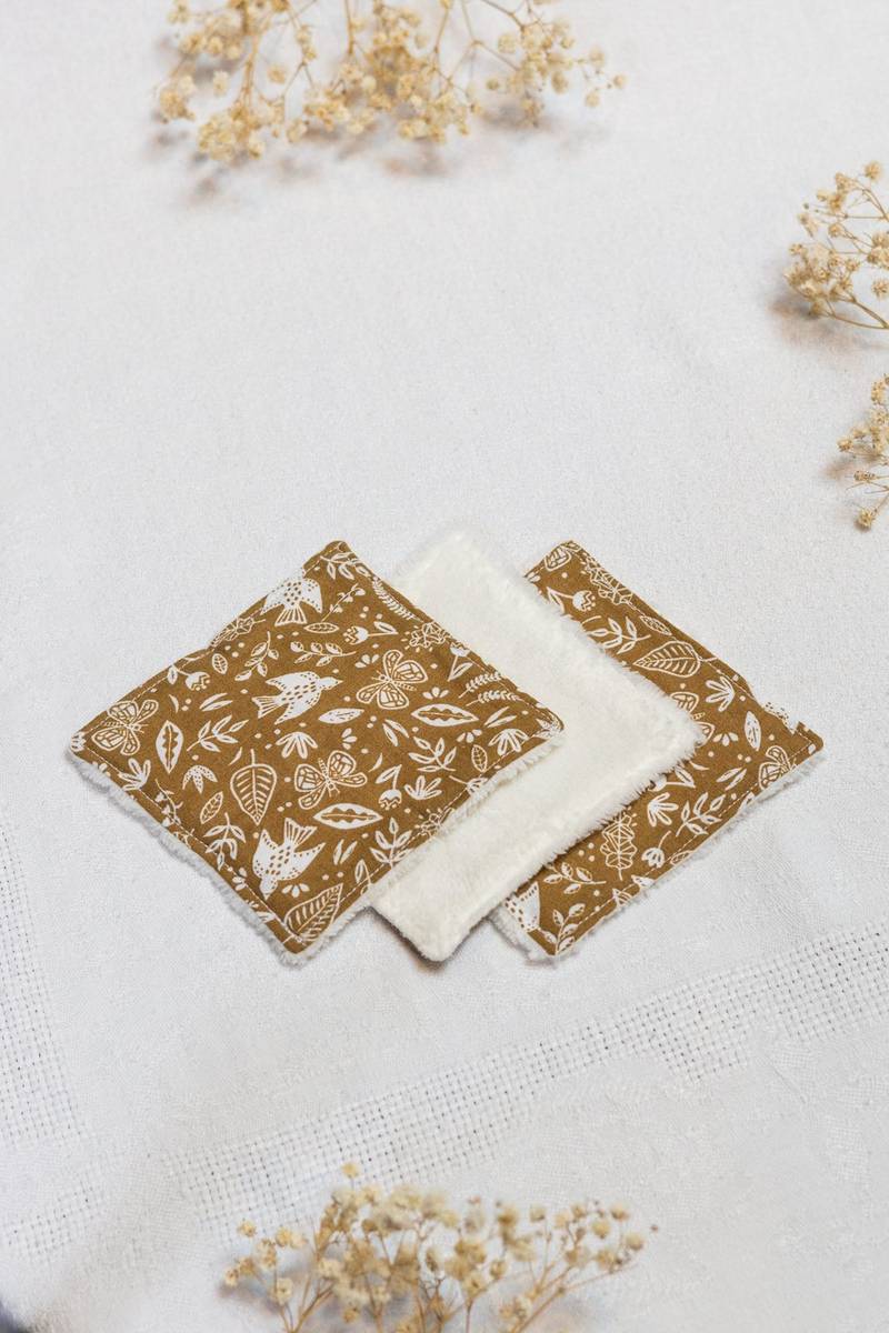 lot-lingettes-demaquillantes-colombes.jpg Lot de 6 lingettes démaquillantes en coton et bambou Oekotex