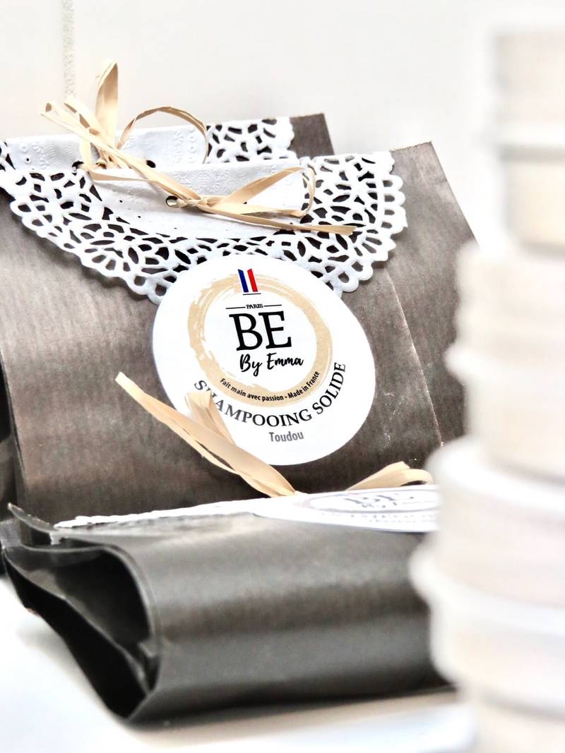 Shampooing-solide-naturel-toudou-sans-huiles-essentielles-emballage-empilement Shampoing solide pour cuir chevelu sensible et bébés