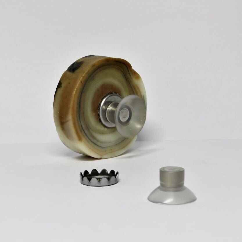 crochet-aimante-savon Porte-savon aimanté pour conserver vos savons au sec