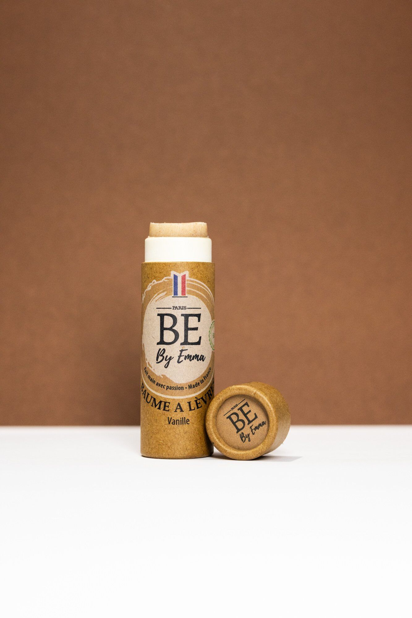 baume-levres-cacao-vanille-bio Baume à lèvres à la vanille et au cacao en tube push-up